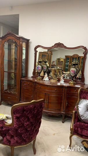 Комплект Румыния. Красное дерево. Резьба