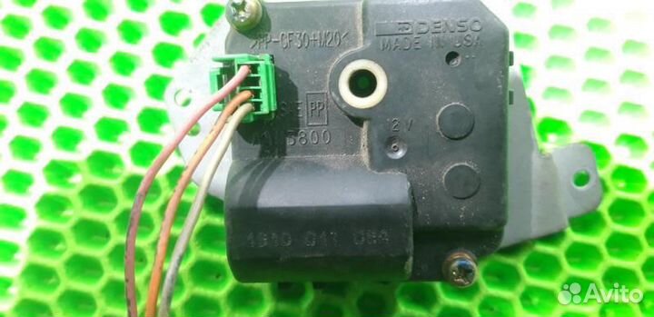 Моторчик заслонки отопителя Mercedes ML W163