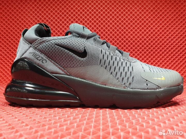 Кроссовки Nike Air Max 270