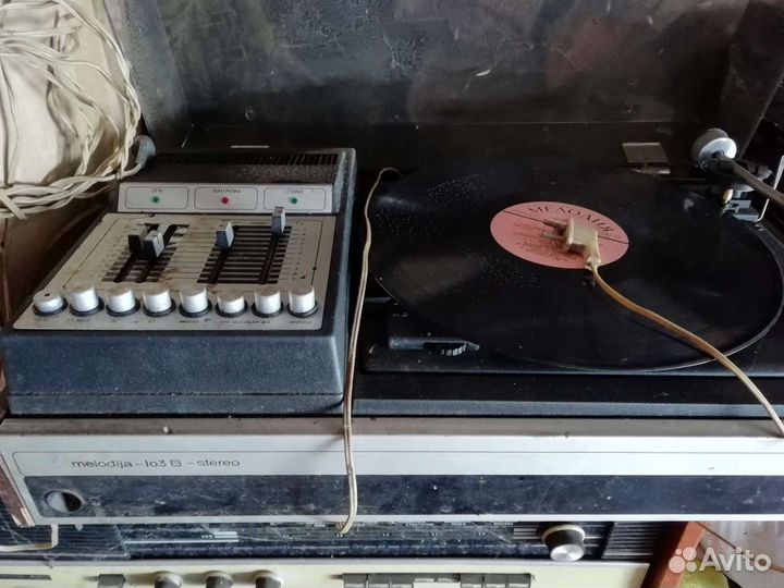 Проигрыватель винила