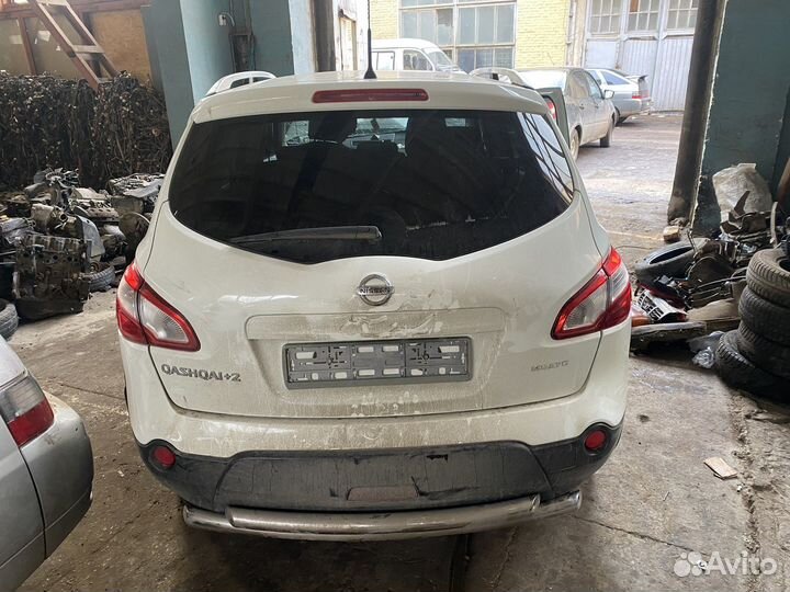 В полном разборе Nissan qashqai +2 рестайлинг 2010
