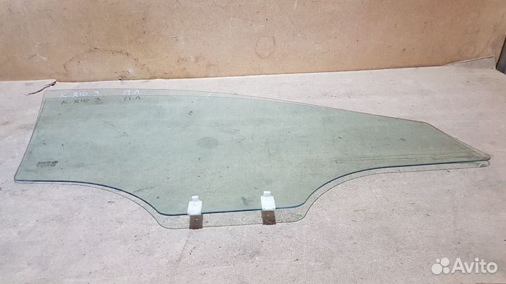Стекло передней левой двери kia rio 3