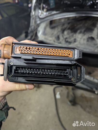 Эбу/ Блок управления двигателем 0261200251 Ауди 80