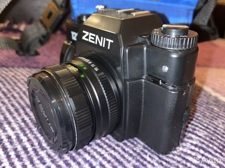 Плёночный фотоаппарат Zenit 122 с ремнем новый