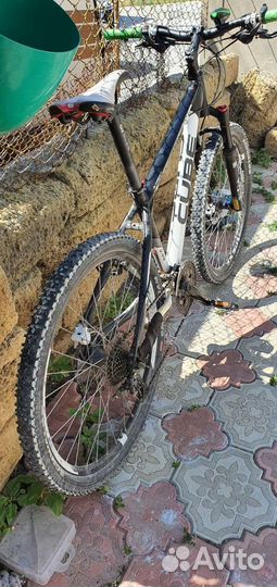 Велосипед cube attention