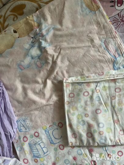 Постельное белье в кроватку новорожденного