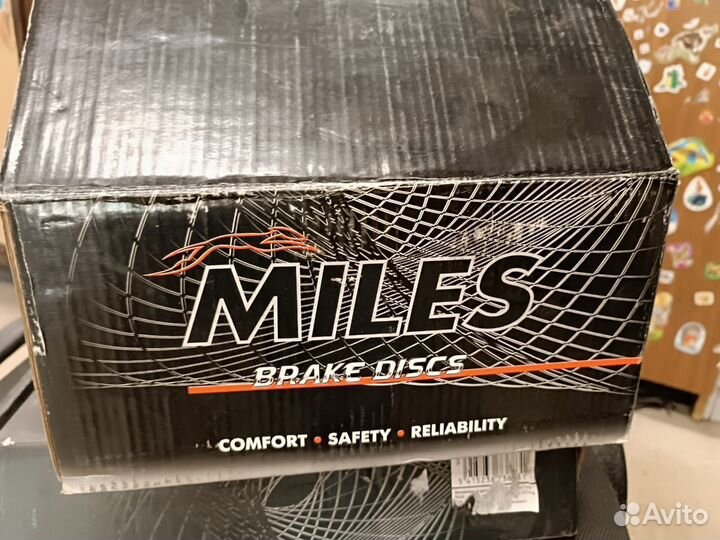 Задние тормозные диски на Nissan tiida