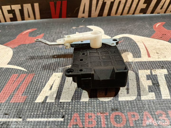 Сервопривод заслонки печки Hyundai Elantra XD 3