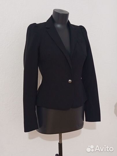 Новый чёрный пиджак Banana republic