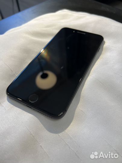 Телефон iPhone 8 plus