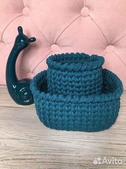 Корзинки из трикотажной пряжи и джута