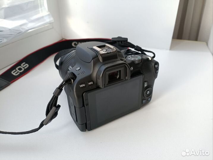 Canon eos 200d kit