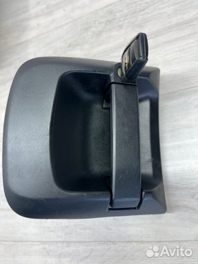 Ручка двери внешняя левая Man Tgl Tgm Tgs Tgx Tga