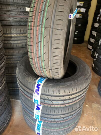 Viatti Strada Asimmetrico V-130 195/60 R15 88V