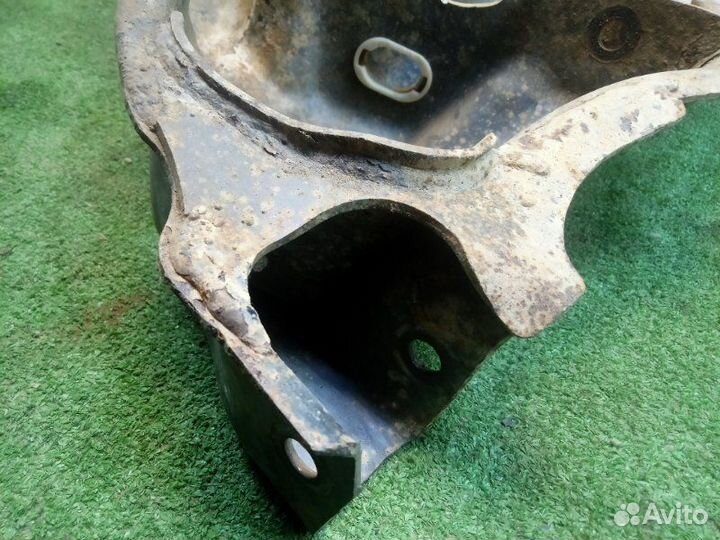 Рычаг подвески задний левый Mitsubishi Lancer 10