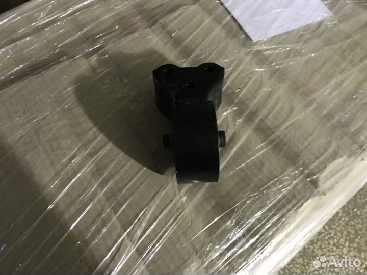 Подвесной на Хендай элантру 2003-2006 год