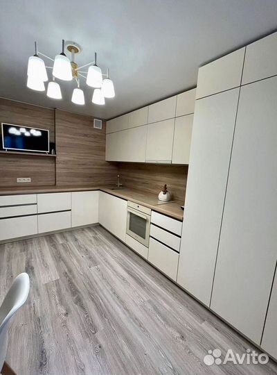 Кухня на заказ. Доставка и сборка