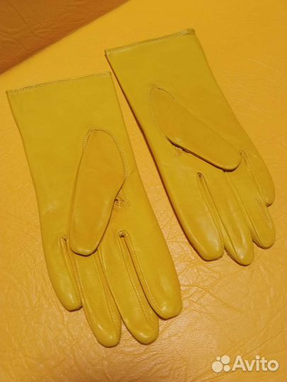 Перчатки новые кожаные женские, цвет жёлтый