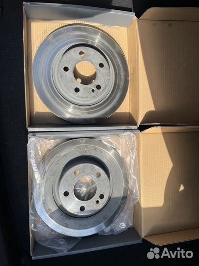 9D53313 Диски тормозные задние на Е-200