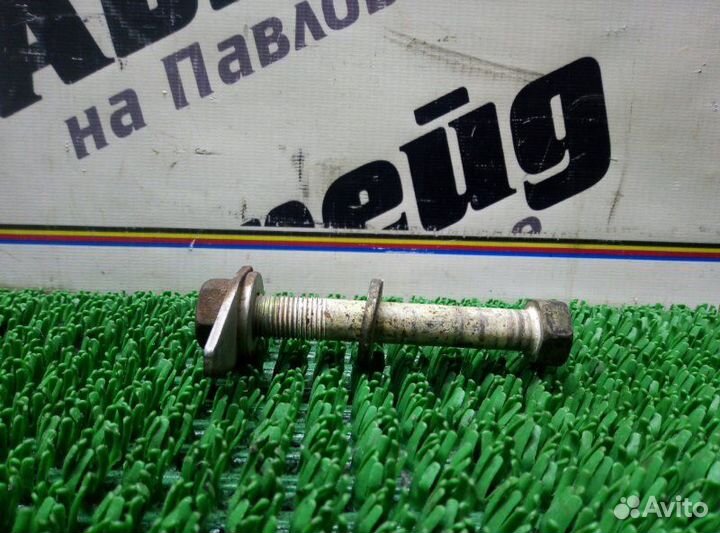 Болт Toyota Corolla Spacio AE111 4A-FE 2000.07