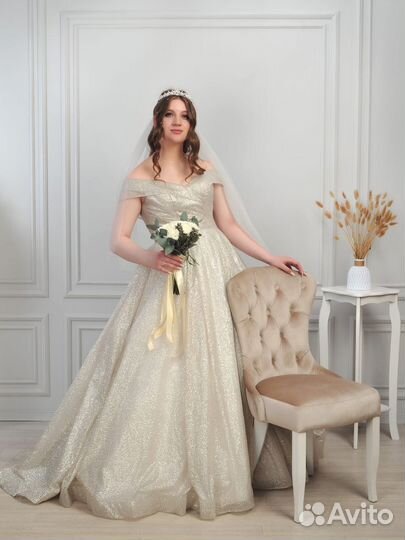 Свадебное платье 48 50 бу