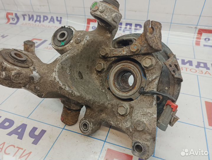 Кулак поворотный задний левый Cadillac SRX 8895199