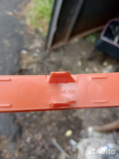 Отражатель заднего бампера L Skoda Octavia A5