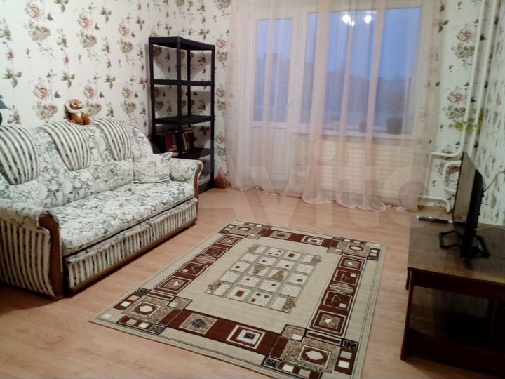 2-к. квартира, 54 м², 8/10 эт.