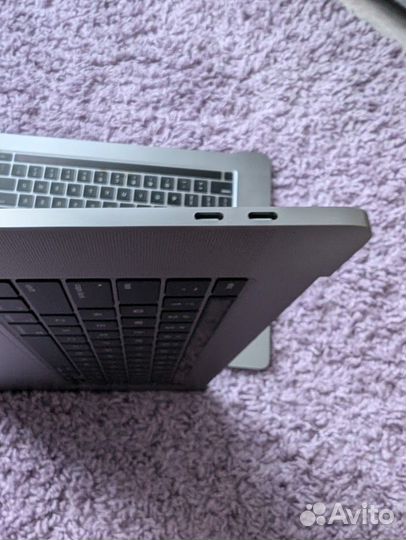 Apple MacBook Pro 2019 16