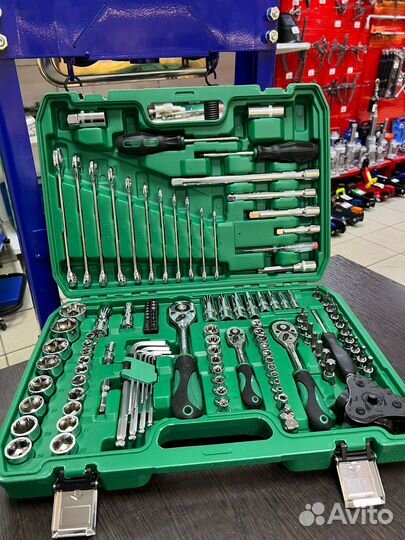 Набор инструментов 121 предмет
