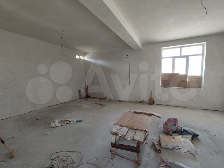 3-к. квартира, 107 м², 1/4 эт.