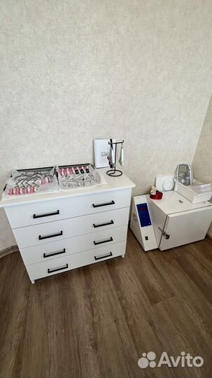 Маникюр наращивание ногтей педикюр