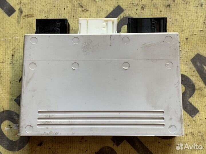 Блок управления парктроником BMW X1 E84