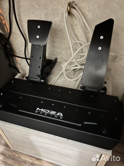 Комплект Moza r5, руль ES, педали SR-P