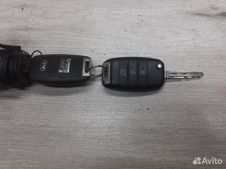 Замок зажигания МКПП Kia Cerato 3