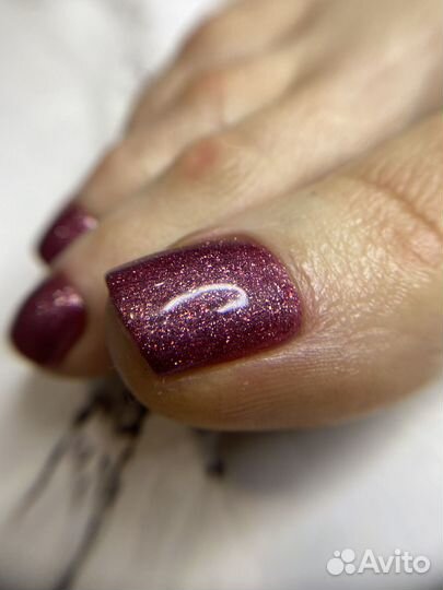 Маникюр педикюр