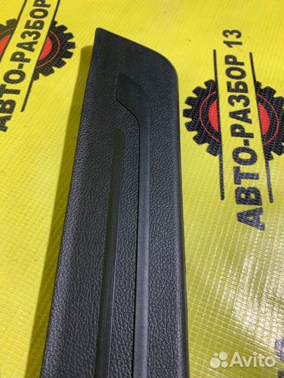 Накладка порога передняя правая Kia Cerato 3 YD