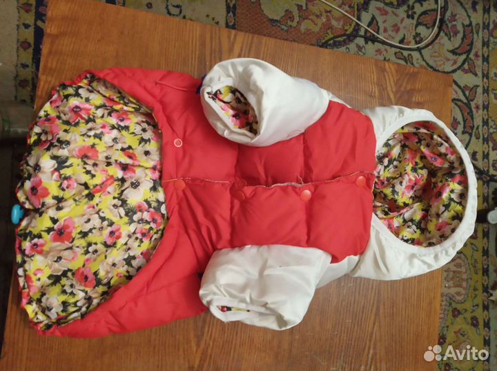 Комбинезон для маленькой собачки