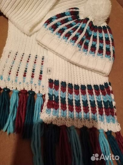 Комплект шапка и шарф женский