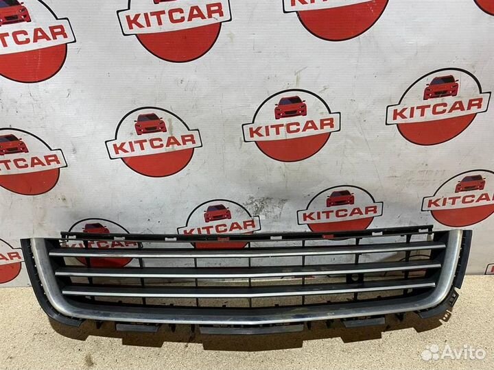 Решетка бампера центральная Opel Astra H