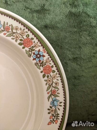 Тарелки суповая, десертная, блюдце