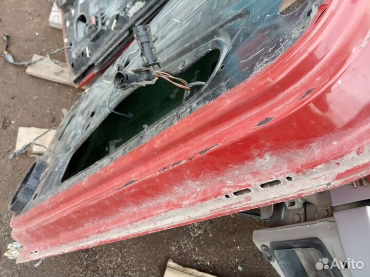 Дверь левая правая багажника Opel Calibra