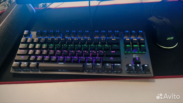 Игровой компьютер с монитором