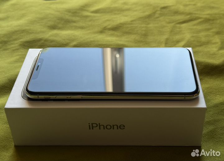 iPhone Xs Max, 64 ГБ