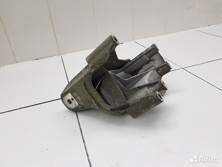 Кронштейн опоры двигателя (Genesis G70)