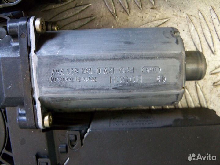 Моторчик стеклоподъёмника Peugeot 307 2003г