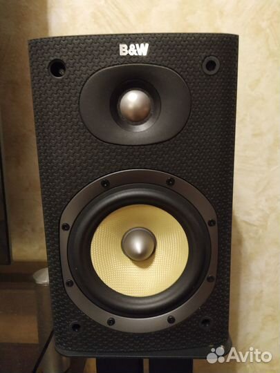 Полочная акустика B&W DM600 S3 + стойки B&W