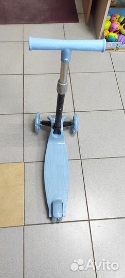 Самокат детский новый