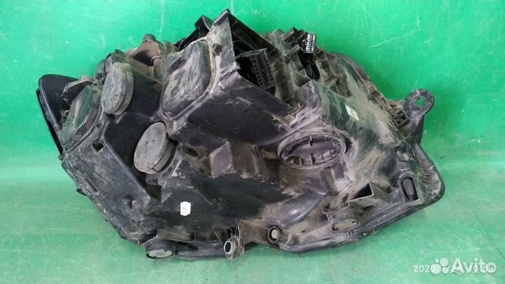 Фара левая VW Transporter T6