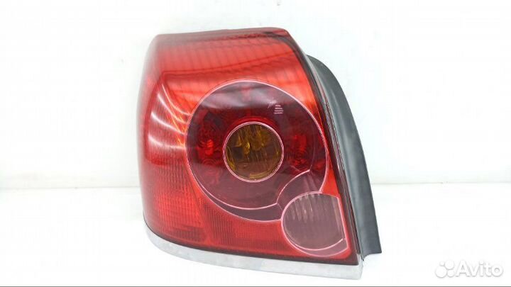 Стоп левый Toyota Avensis AZT251 2005